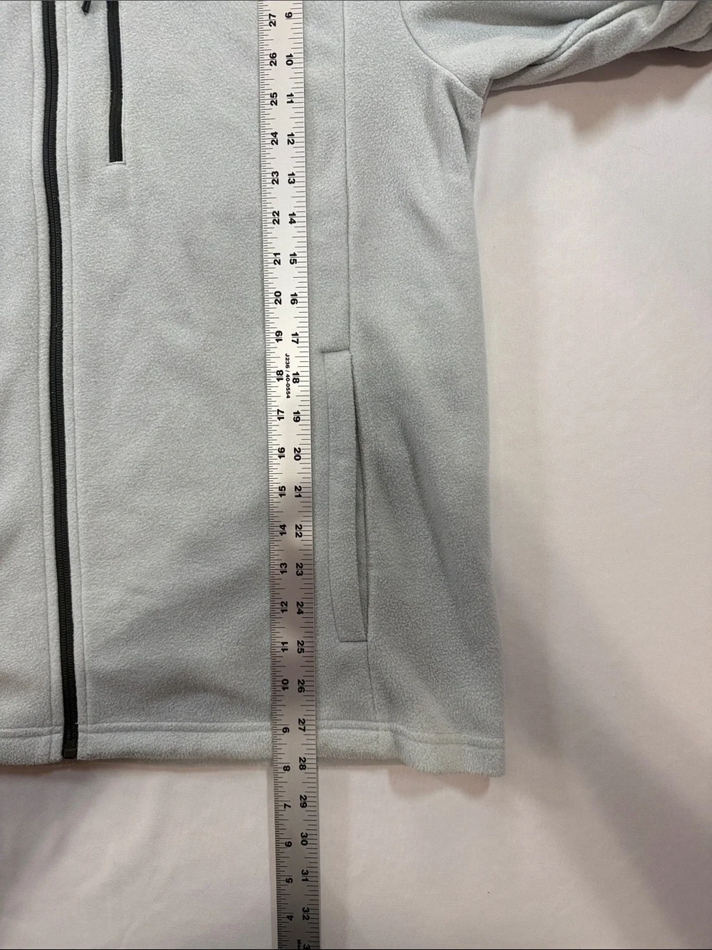 The North Face Men’s Black & Light Gray Hybrid Fleece Jacket Size XL